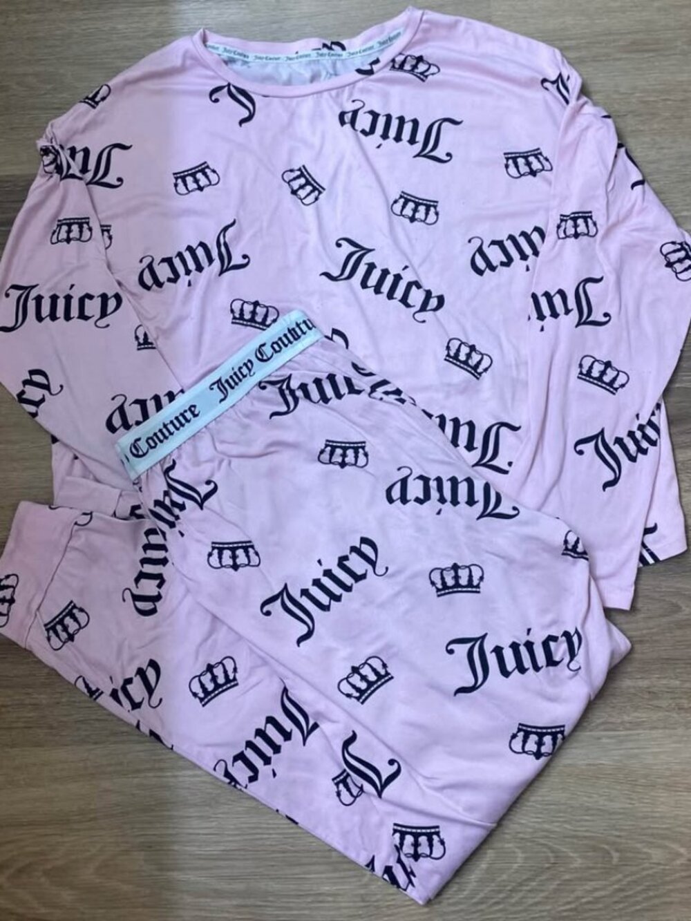 Juicy Couture Pink Crown Pajama Sleep Set – Women’s XL